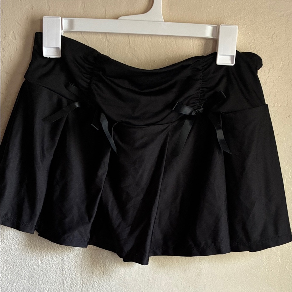 Elegant Black Mini Skirt
